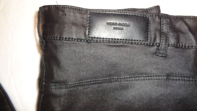 Vero Moda glänzende schwarze Stretchhose Größe S/32 Neu