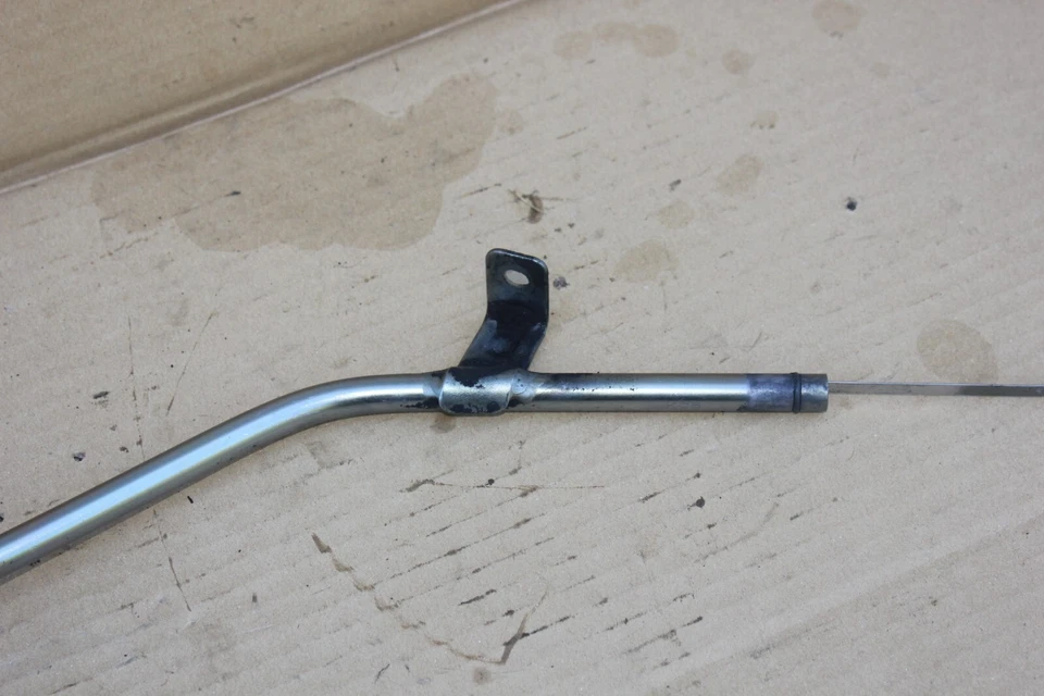 Vareta de óleo de motor OEM com tubo de 2016 Hyundai Accent 1.6 (B60) - Imagem 4 de 4