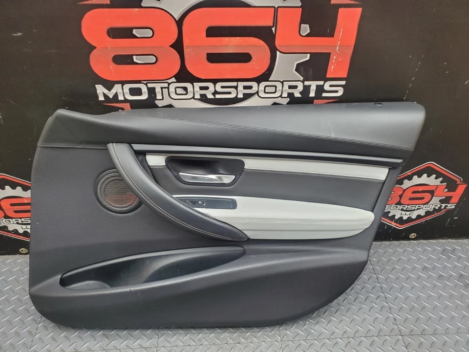 BMW M3 2015-2018 Competition lado del pasajero delantero panel de puerta de cuero #71 Foto 2 de 4