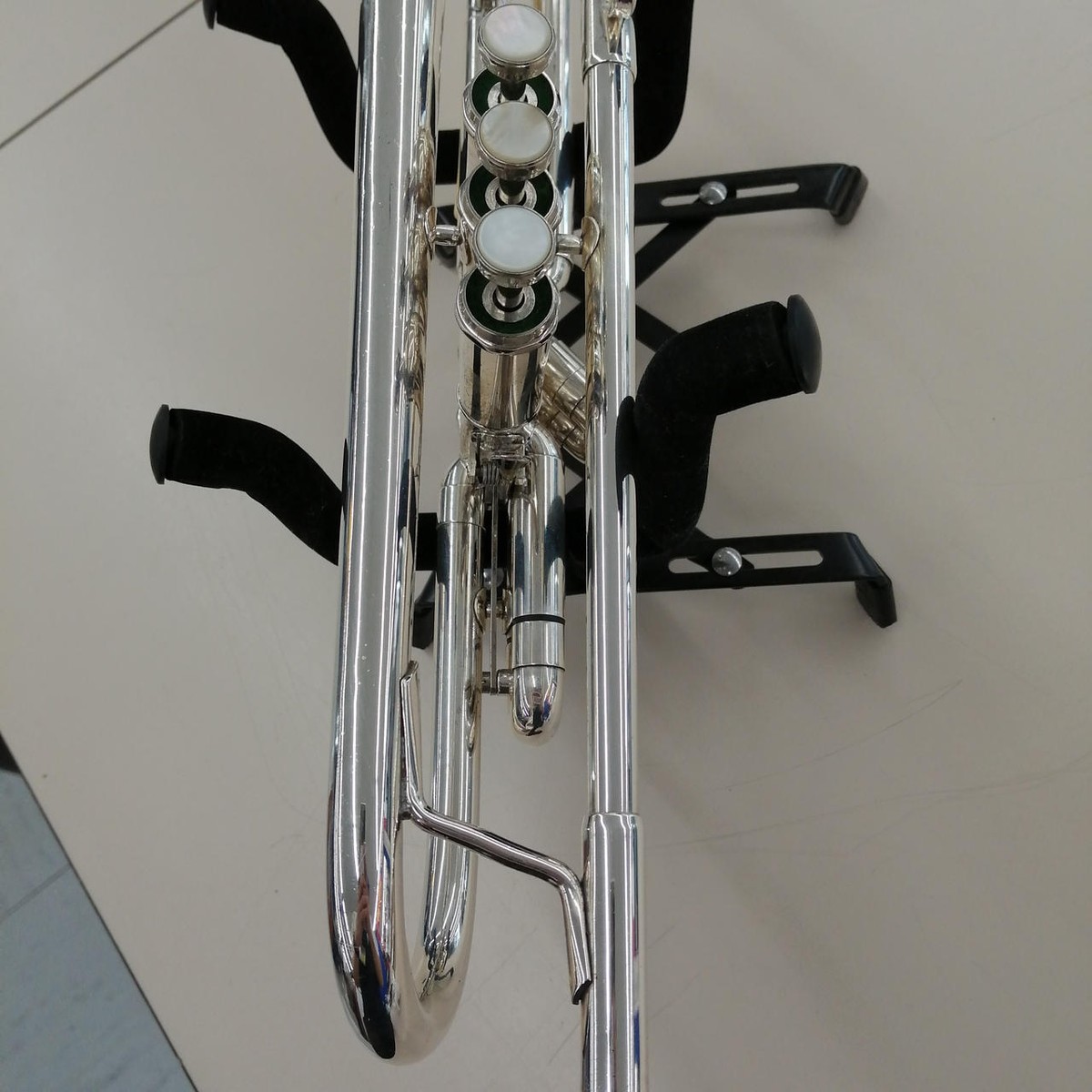 Getzen Capri 590S Silver Bb Trumpet with Hard Case & Mouthpiece
