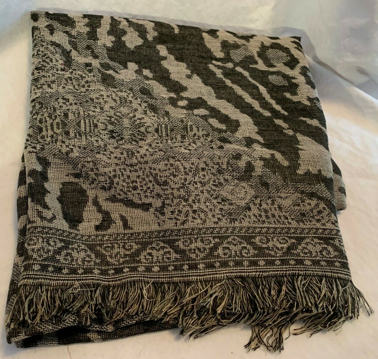 Stylish Modern Expressions Scarf in Animal Print 68.8 x 27.5 for Effortless Elegance and Sophistication