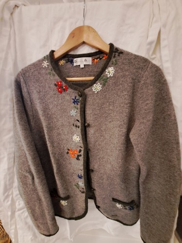 Trachtenstrickjacke m. Blumenstickerei, Gr. 40, Gweih&Silk, Wolle, wenig getrage - Bild 4 von 4