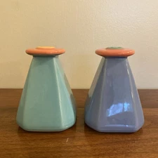 RARE Lindt Stymeist Colorways Salt Pepper Shakers Pyramid Pastel Vintage 80’s