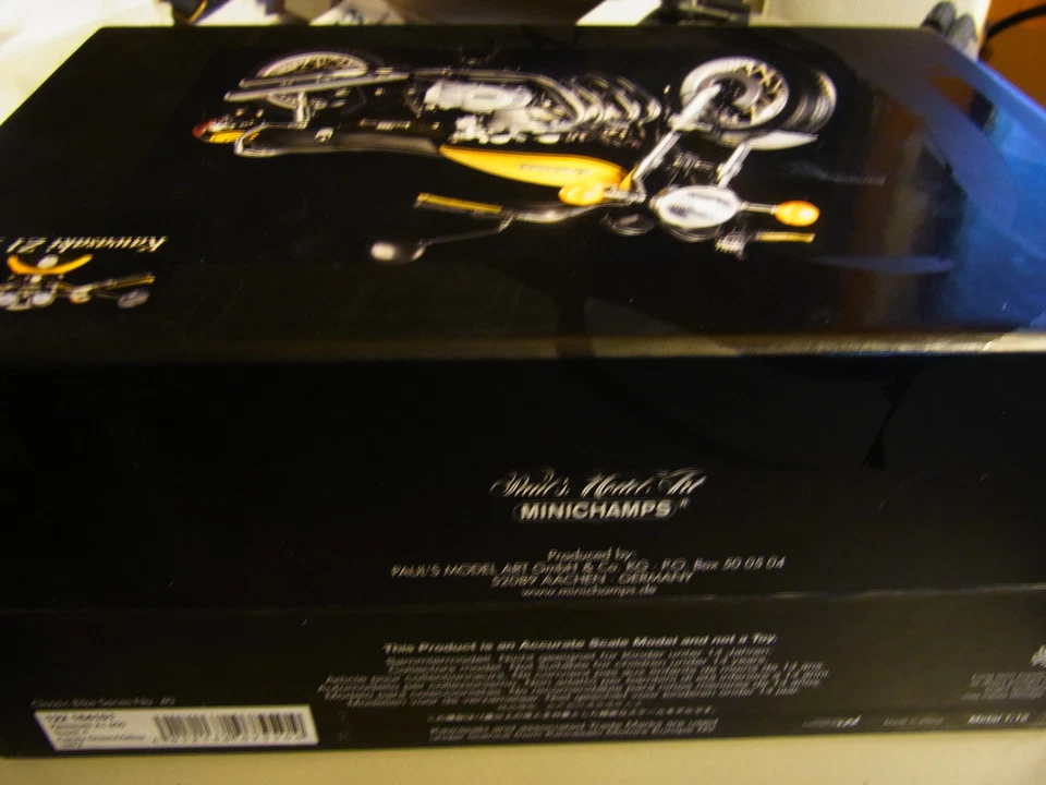 nur Verpackung für Kawasaki Z1 900 Minichamps 1/12 Super 4 Candy Green/Yellow - Bild 3 von 4