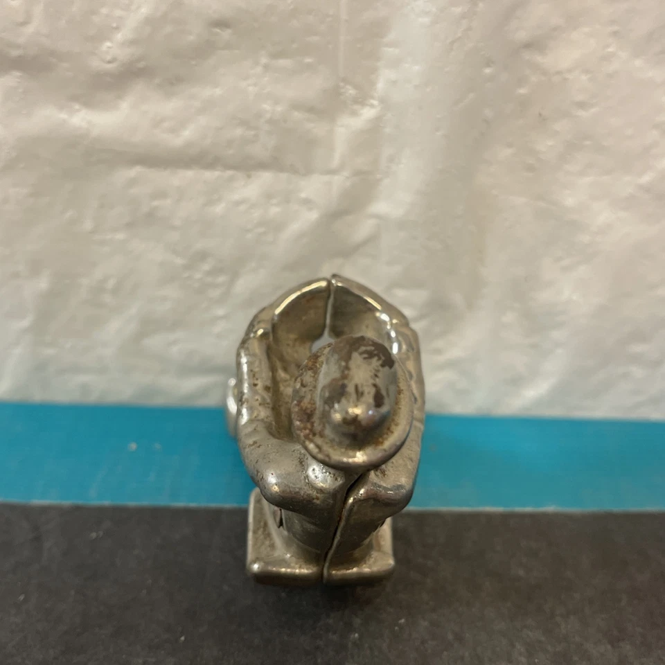 Figura de colección Hubley hierro fundido juguete tractor conductor persona Foto 3 de 4