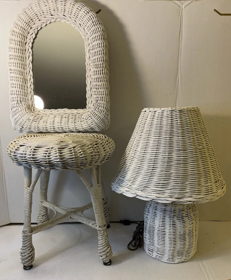 4 Piece White Wicker Table Lamp Round Stool & Arched Wall Mirror French Country - Image 4 of 4