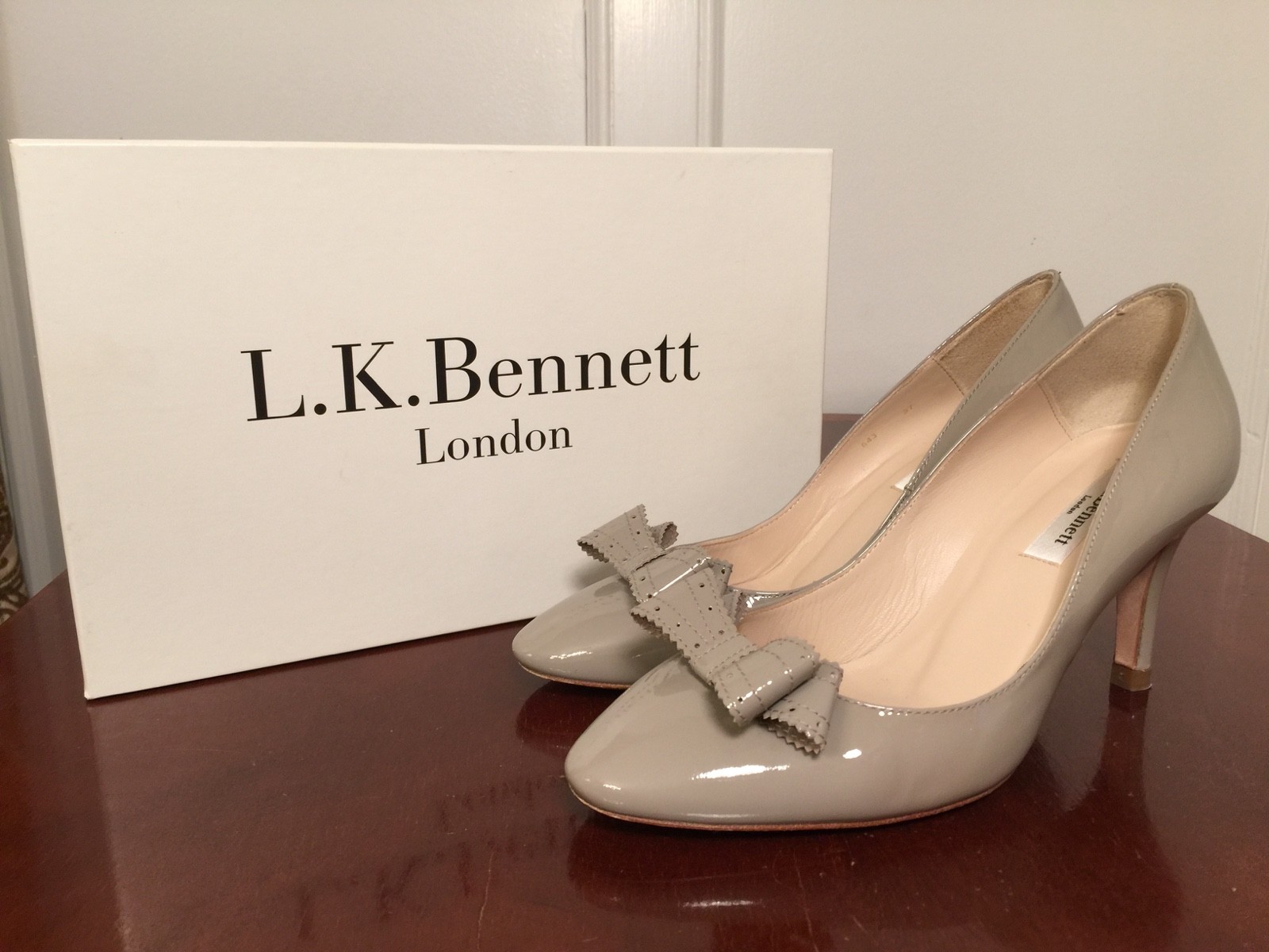 taupe patent leather pumps