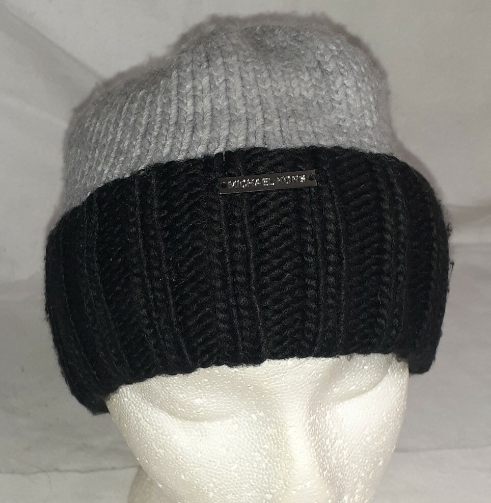 New Michael Kors: One Size Black & Gray Knitted Logo Beanie Michael Kors | Accessories | Michael Kors Colorblock Black  main image 3