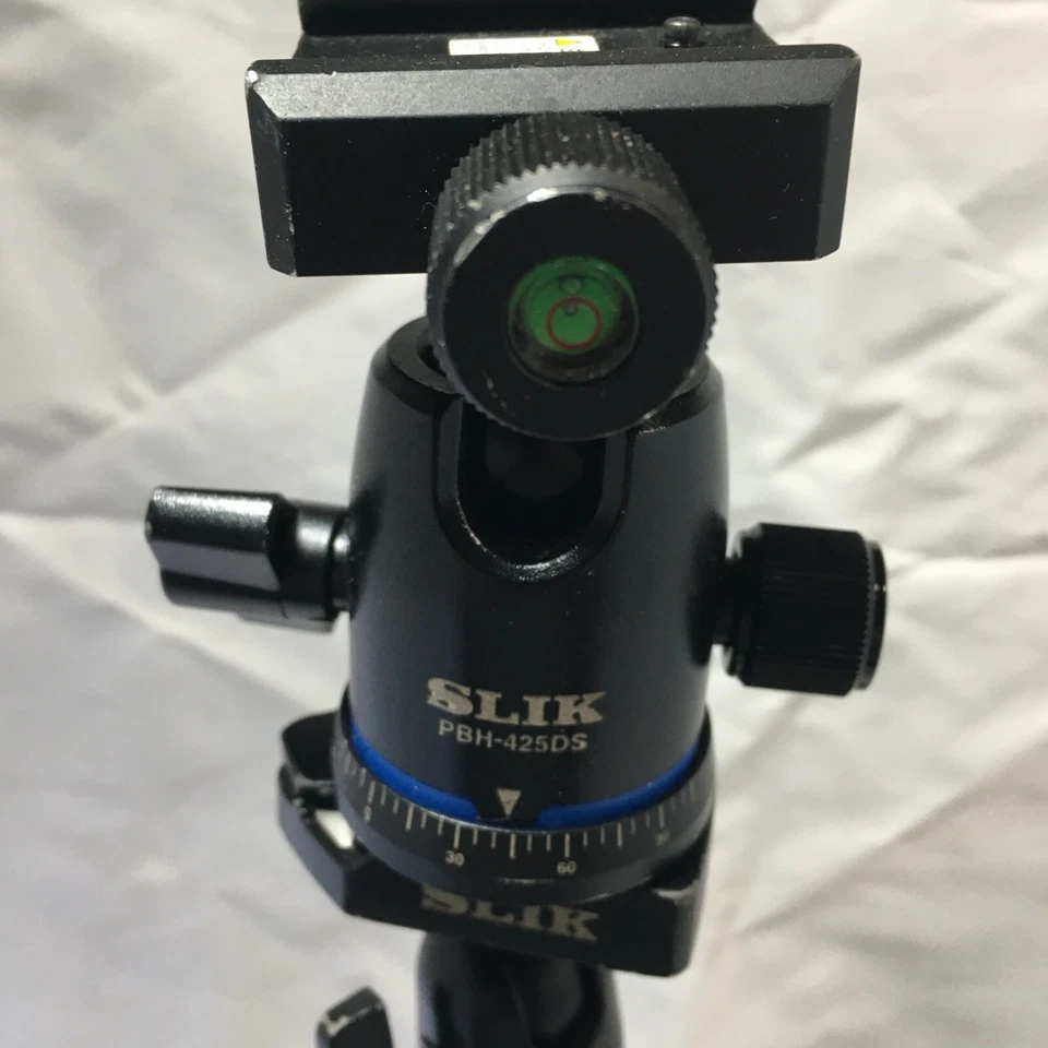 SLIK Universal 70" Tilt Head 360 Degree Swivel - Image 2 of 4