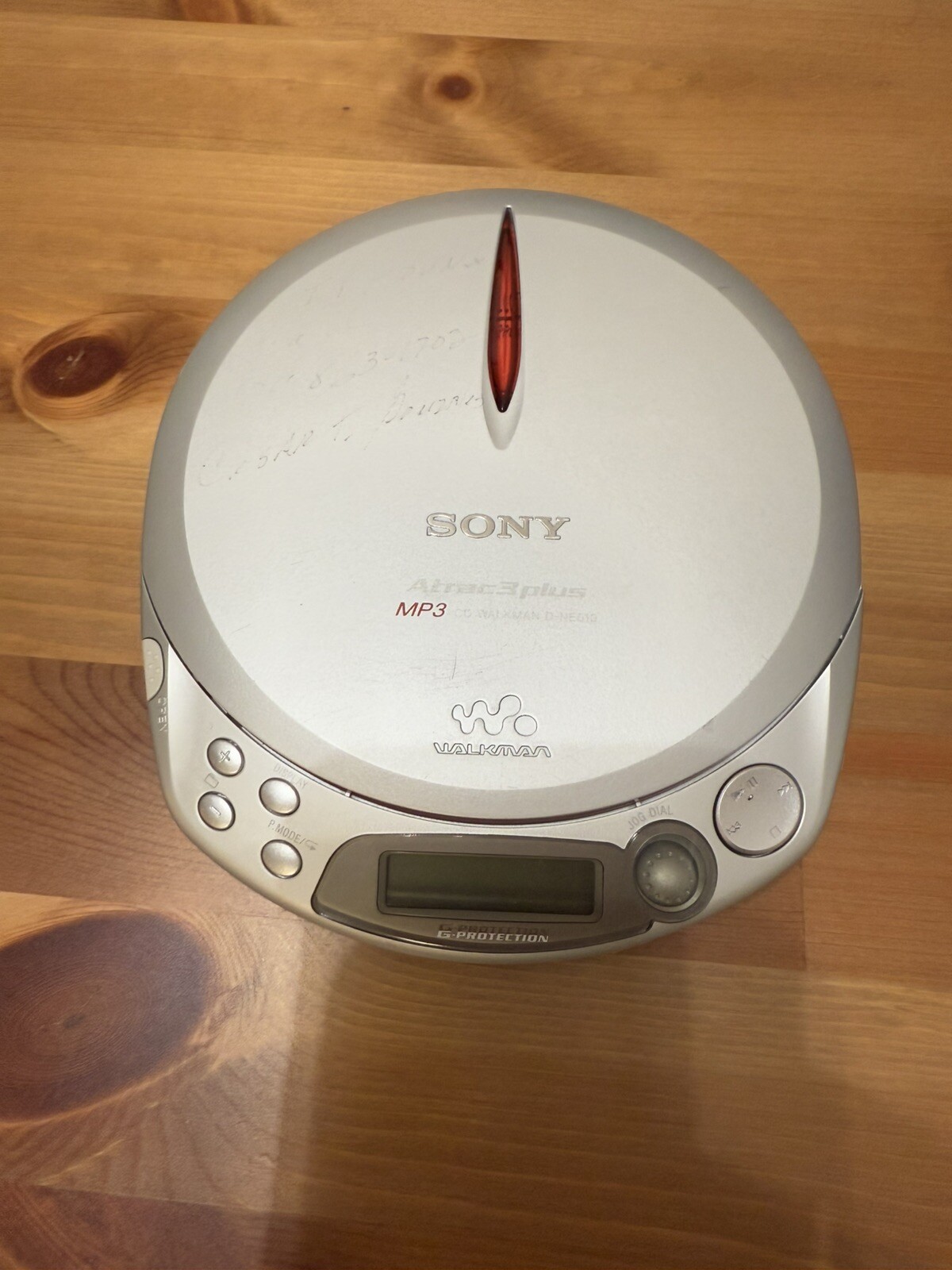 Sony CD Walkman D-NE510 Portable CD Player Atrac3 Plus MP3 Untested