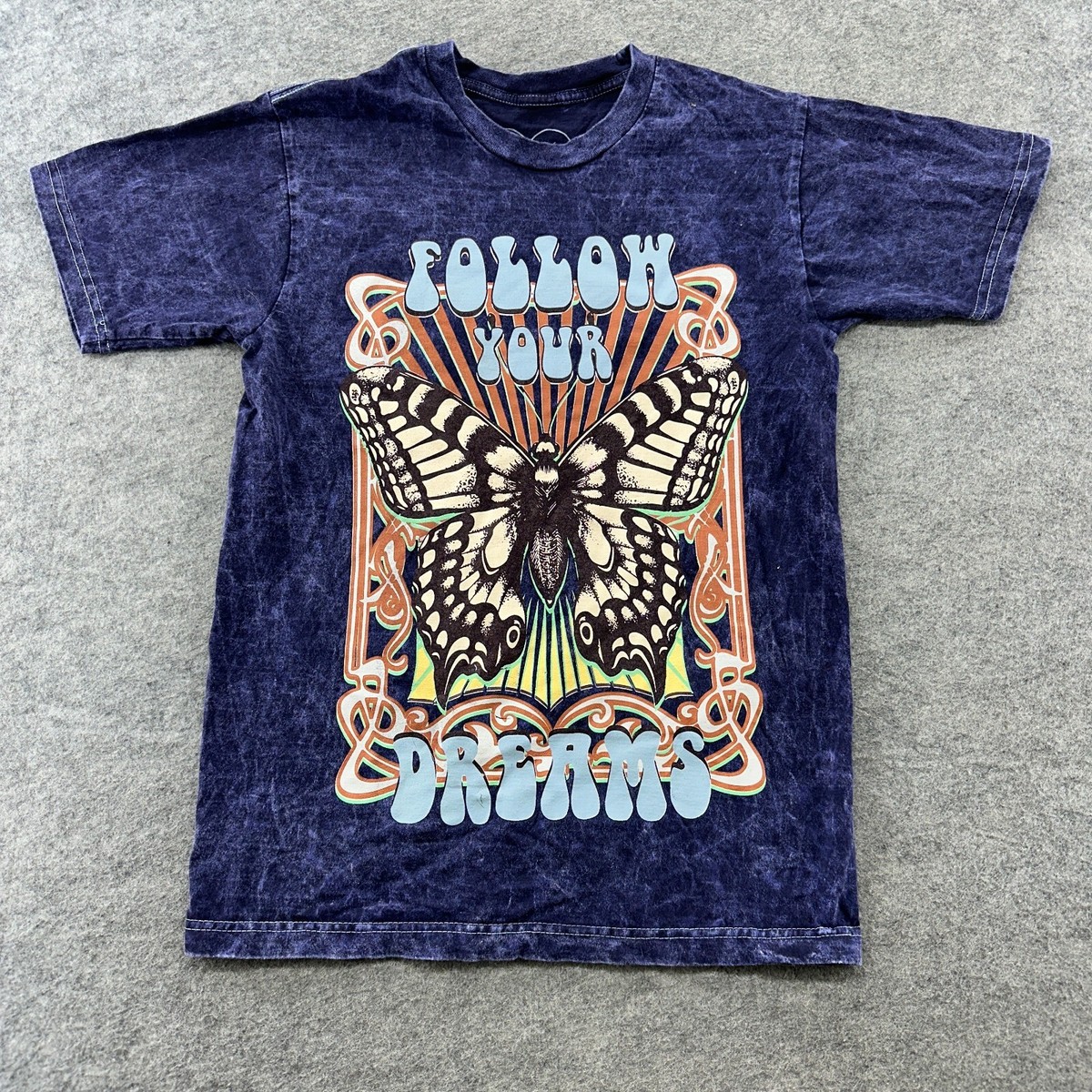 Follow Your Dreams T-Shirt Follow Your Dreams T-Shirt