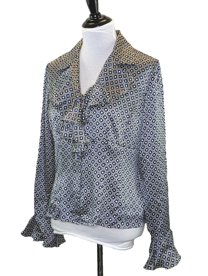 Blusa de seda Anne Klein cuello con volantes cuello en V talla 8 geométrica azul blanco Foto 3 de 4