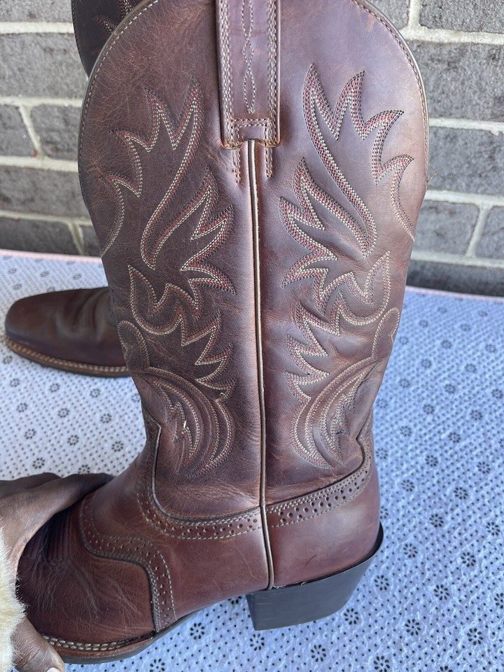 Ariat Mens Heritage Roughstock Narrow Square Toe Western Boots
