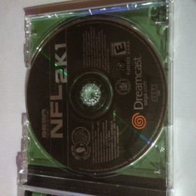 NFL 2K1 SEGA Dreamcast Game From 2000 CIB (Complete In Box)