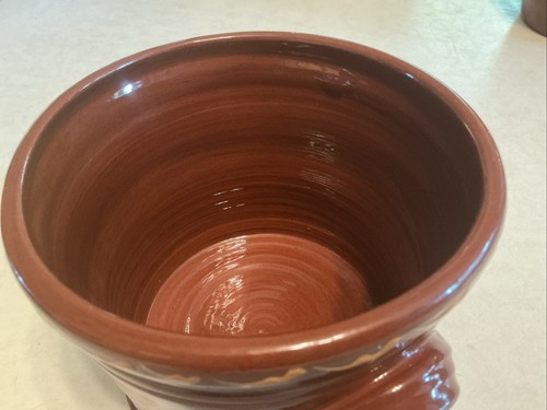 Ned Foltz Crock in ceramica smaltata con manici design uccellino 6”h x 7”w 1990 - Foto 8 di 9