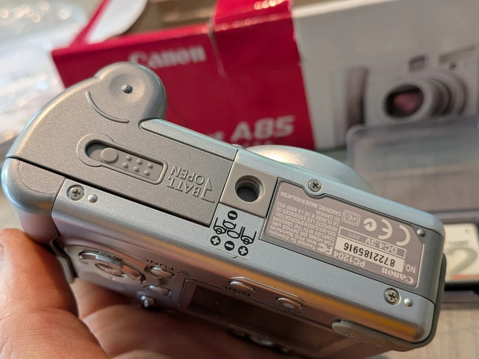 Комплект цифрового фотоаппарата Canon PowerShot A85 4,0 Мп - на запчасти/ремонт - Изображение 4 из 4