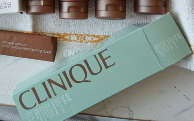 Clinique Self Sun body tinted lotion  125 ml medium deep -  Discontinued Vintage
