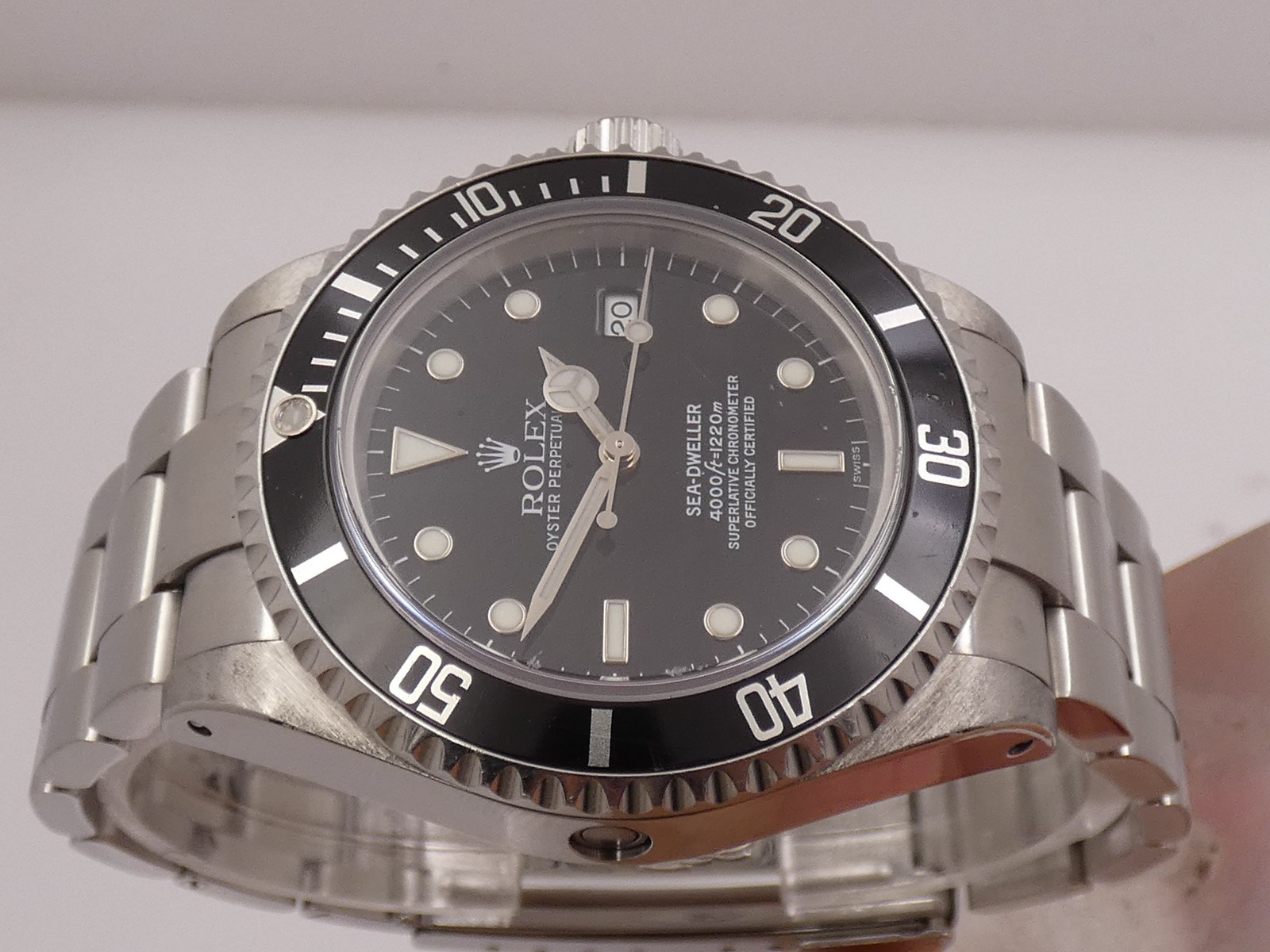 ROLEX SEA-DWELLER 4000 16600 YEAR 1999 JUST SERVICED AUTOMATIC STEEL WATCH image 2