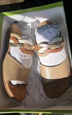 Walking Cradles Comfort Sandal Cruz Slide Sandal Cushion Footbed Womens Size 12