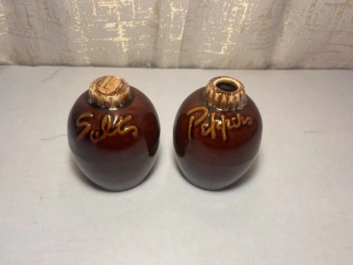 Vintage Hull Pottery Brown Drip Glaze Salt and Pepper Shakers 4" (no corks)