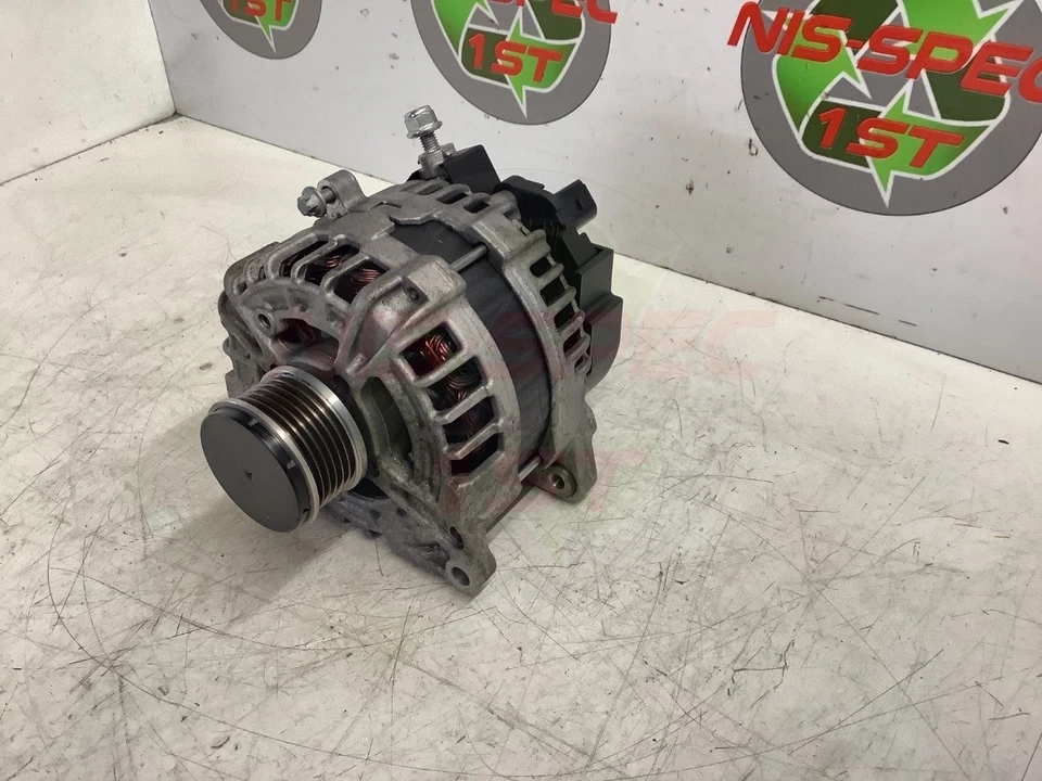 Infiniti Q30 Alternator 2016-2020 - Image 4 of 4
