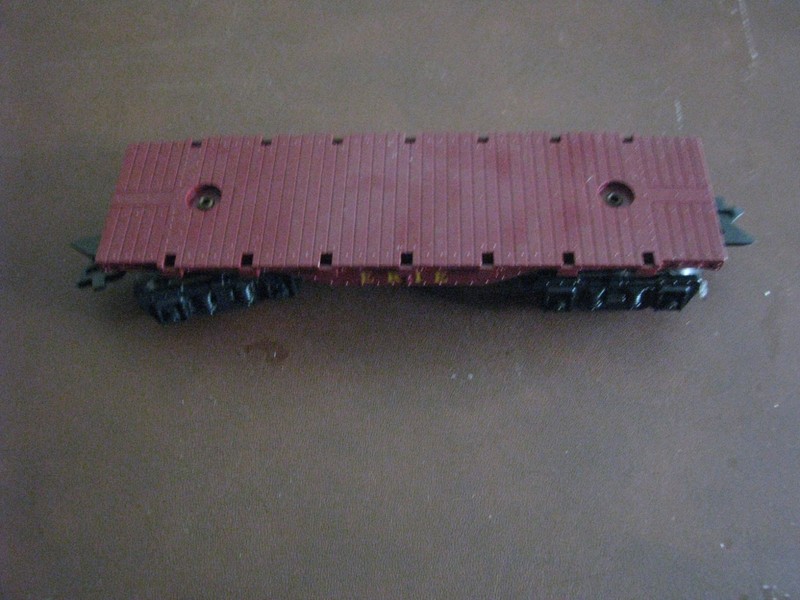 MARX Erie Flat Car , 8  METAL wheel in Great Condition w/no load