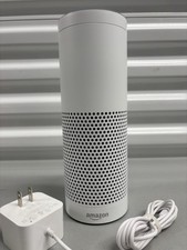 Preços baixos em Amazon Echo Plus (1st Generation) Alexa preta