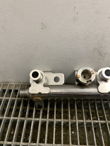 2016 FORD USA MUSTANG Coupe Fuel Rail Line EJ7E9F797-DB CJ5E-9D280-BF 2.3 231kw - Picture 10 of 12
