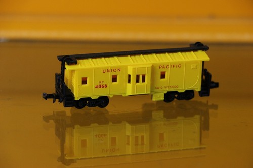 Model Power 3124  Bay Window Caboose Union Pacific | Zustand: Neu