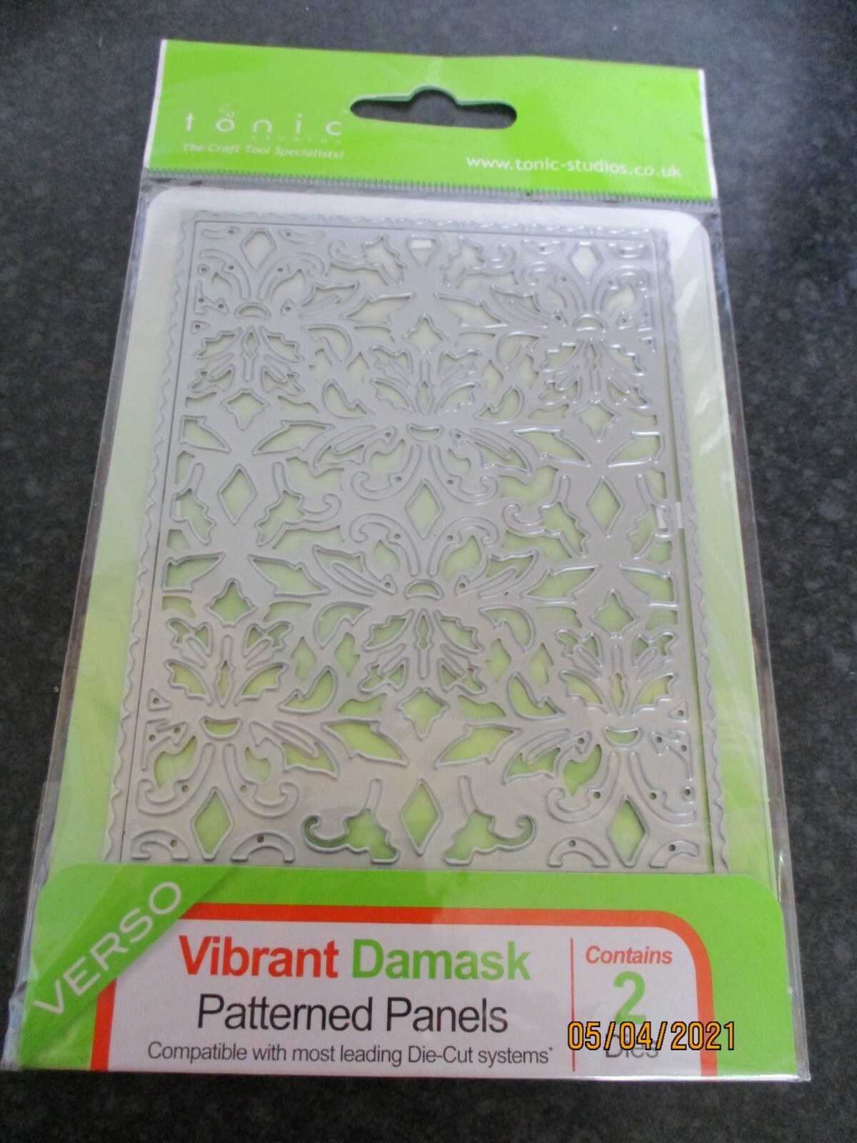 Tonic Studios Vibrant Damask Patterned Panels   Dies