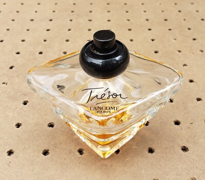Tresor By Lancome Women 3.4 FL OZ / 100 ml Eau De Parfum Made in