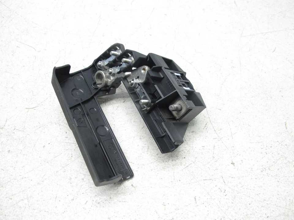 08-18 奥迪 C7 A6 A5 S5 A4 TT 四轮正式保险丝电池连接器 原始设备制造商 061424 — 第 2/4 张图片