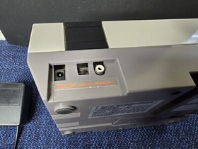 Nintendo Entertainment System NES Console NES-001 | 2 Controllers Pwr & TV Wire