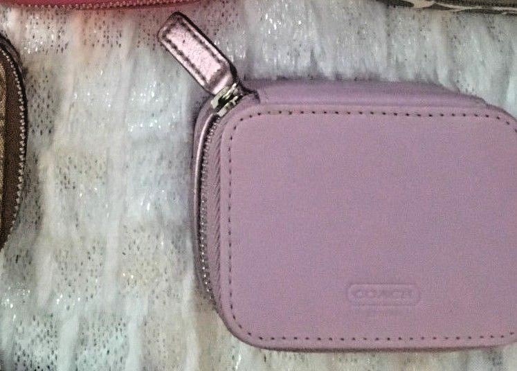 ❤️Coach Pill Box- Case-Organizer GREAT For Travel- Jewelry