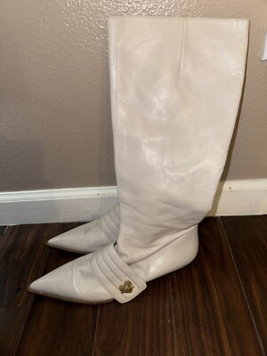 Moschino Cheap And Chic Lamb Leather Heart Beige Boots. Sz 8. Read description