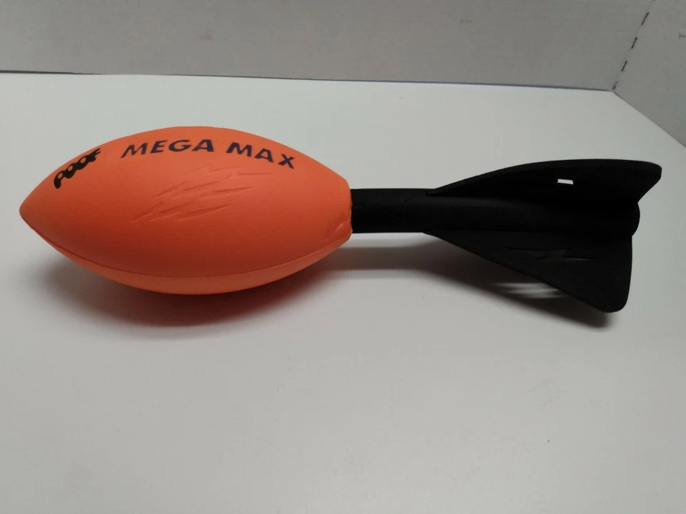 Футбол Poof Mega Max из пеноматериала - Изображение 4 из 4
