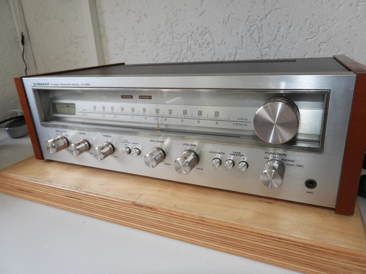 Pioneer SX-550 Vintage Hifi Stereo Amplifier/Tuner Verstärker mit Holzseiten
