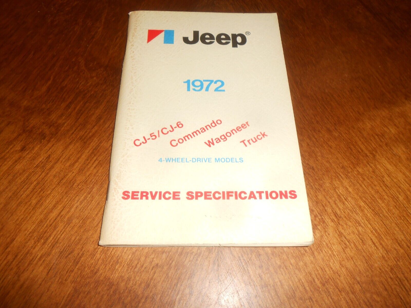1972 JEEP SERVICE MANUAL SPECS BOOK CJ-5 CJ-6 COMMANDO WAGONEER TRUCK / 68 Pages