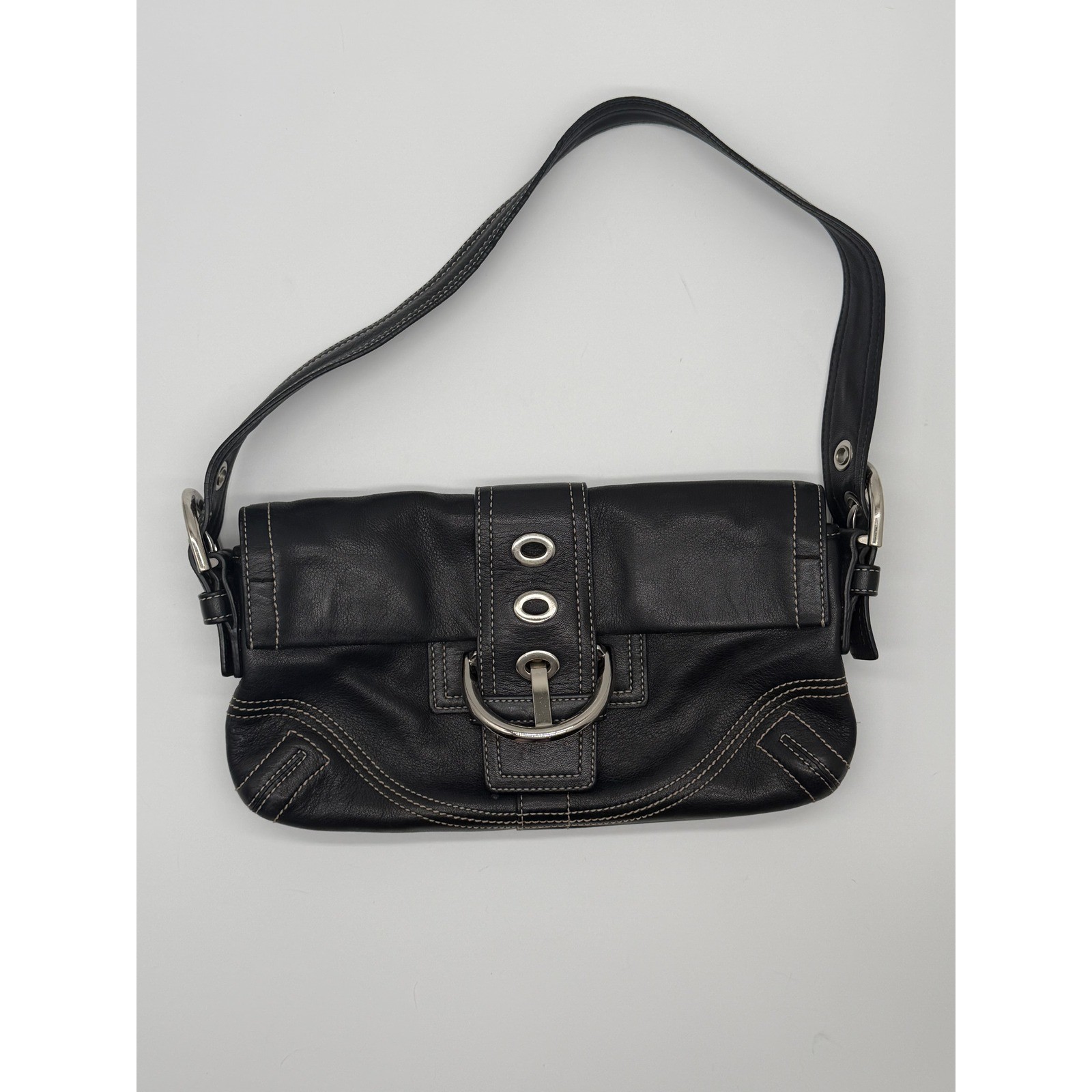 Vintage Coach Y2K Soho Black Leather Large Buckle Fla… - Gem