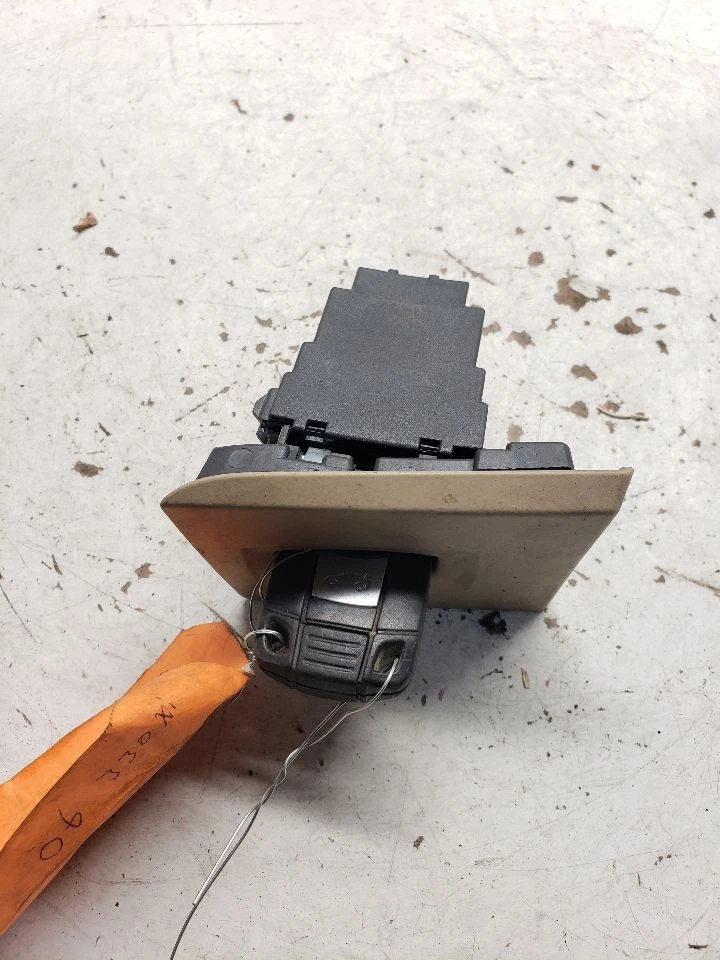 Interruptor de encendido Rdstr compatible con 09-16 BMW Z4 1331617 Foto 2 de 4