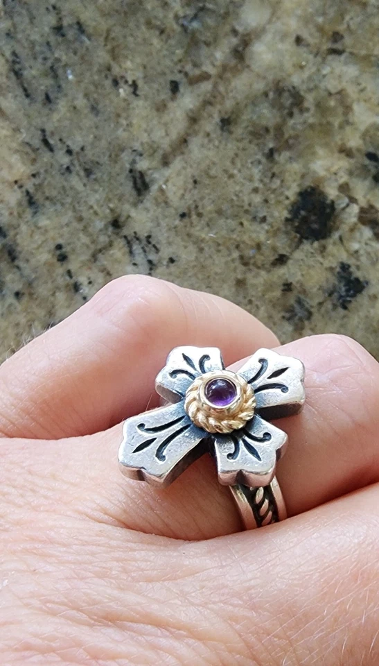 Anillo James Avery Cruz Rústica 14kt Cuerda Centro Amatista .925 Cruz Lirio Talla 7.25 Foto 4 de 4