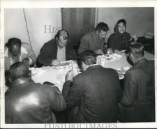 1971 Press Photo Thanksgiving Day at Ozanam Inn - noc91427