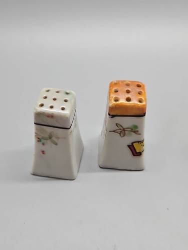 Mini Vintage Lusterware Floral Hand Painted Salt & Pepper Shakers, Made In Japan - Picture 3 of 5