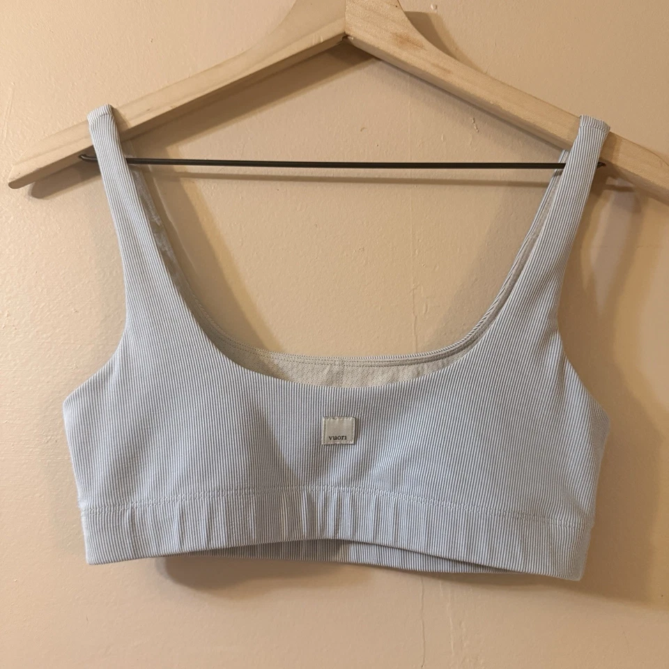 Ropa deportiva Vuori acanalada pequeña elástica minimalista Foto 2 de 4