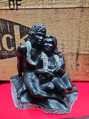 Vtg 1976 Hawaii Frank Schirman Lovers Sitting On Rock Ukulele Black Coral  6''