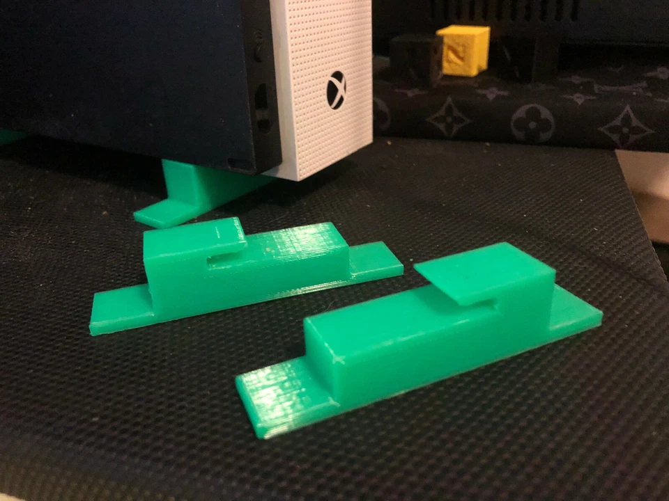 SUPPORTO VERTICALE XBOX ONE XBOX ONE S X modello Slim - Immagine 2 di 2