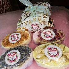 NATURAL ORGANIC GOAT MILK MINI SOAP 4 PIECES BY LILIYA COLLECTION OVAL 