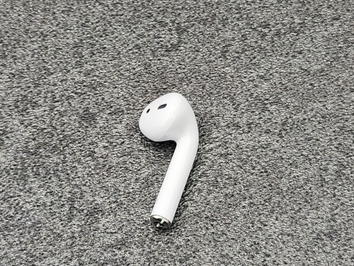 Genuine Apple AirPods 2nd Gen Right Ear Only - Fully Working - Free P&P - Zdjęcie 3 z 6