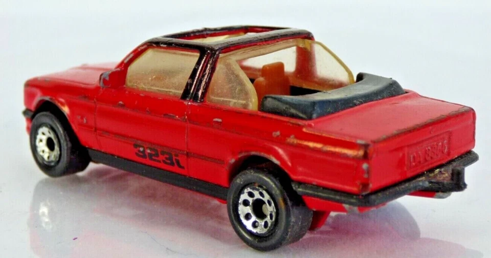 Matchbox BMW 323i Cabriolet E30 39 1985 vermelho vintage carro de brinquedo colecionável - Imagem 3 de 4