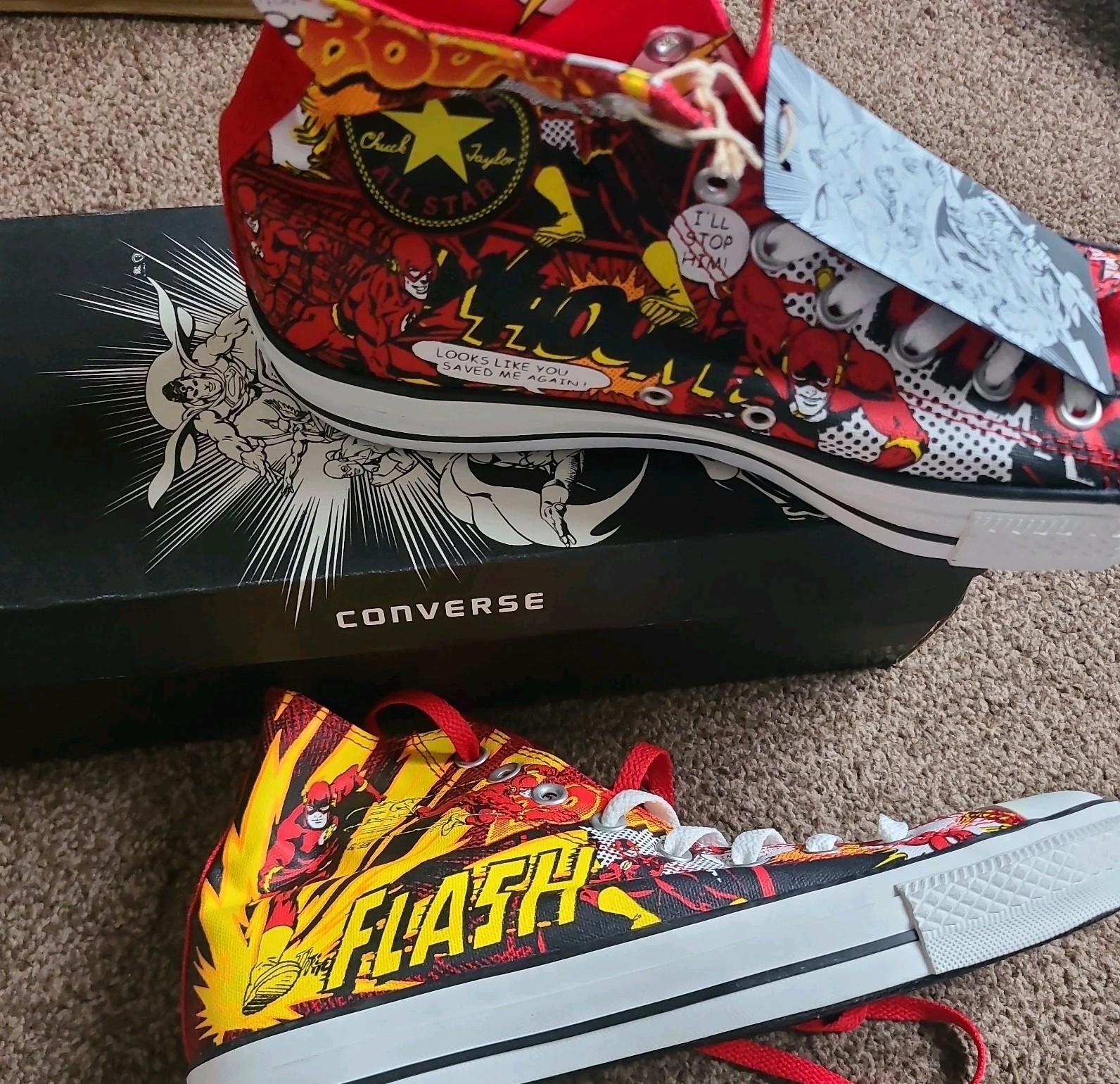 Rare Converse x DC Comics Flash Chuck Taylor All Star Size 9 - New with box